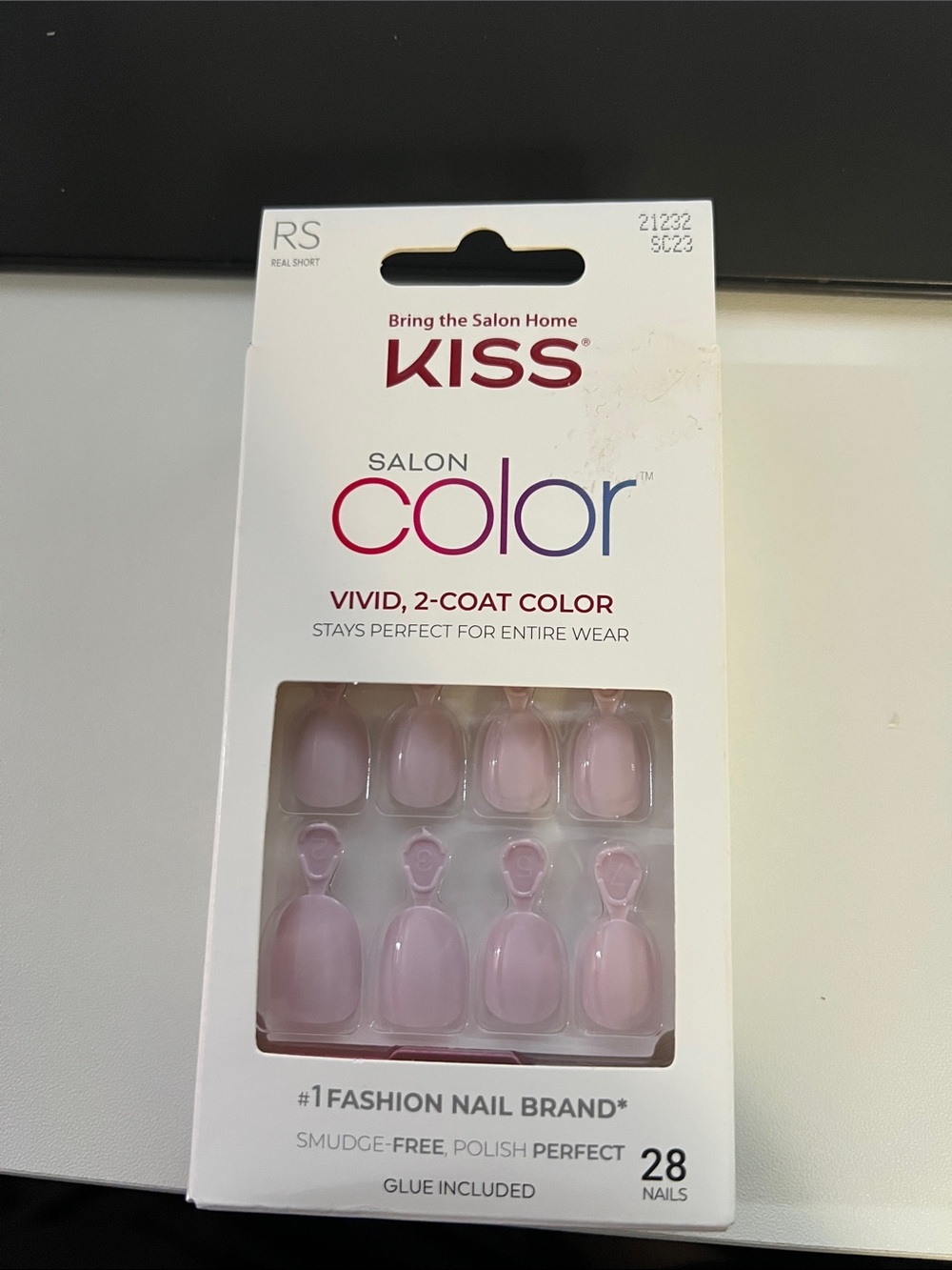 Kiss real short Press-On Nails in Pale Pink